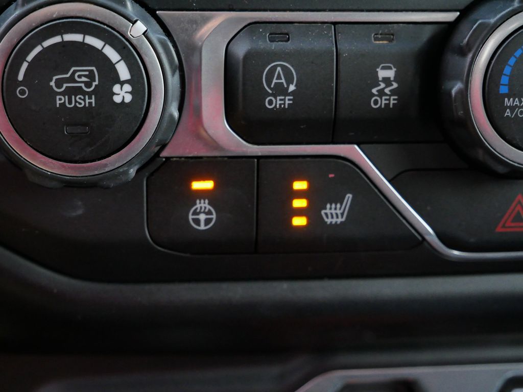 Thumbnail: 2020 Jeep Gladiator - 37