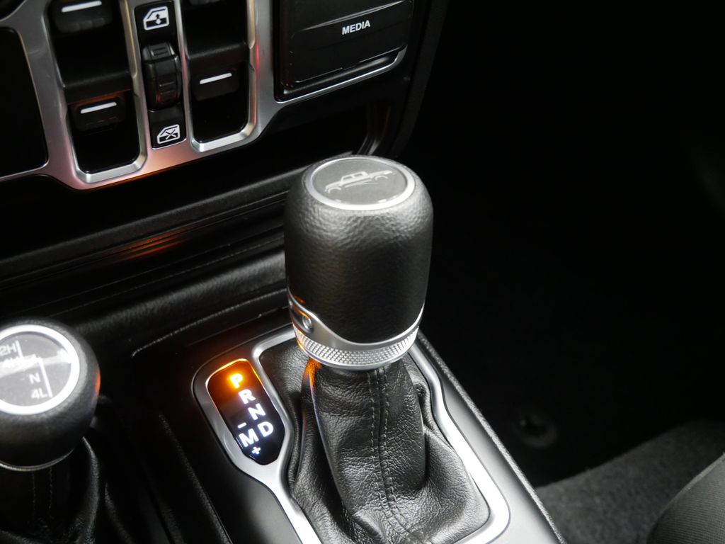 2021 Jeep Gladiator Sport 15