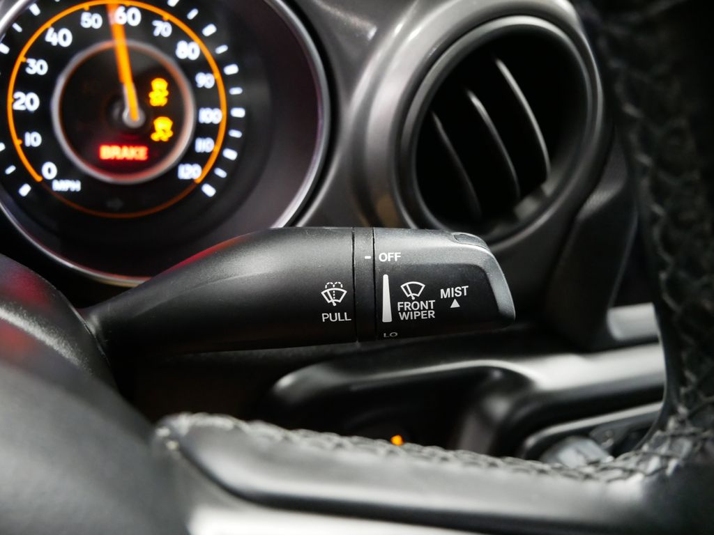 2021 Jeep Gladiator Sport 28