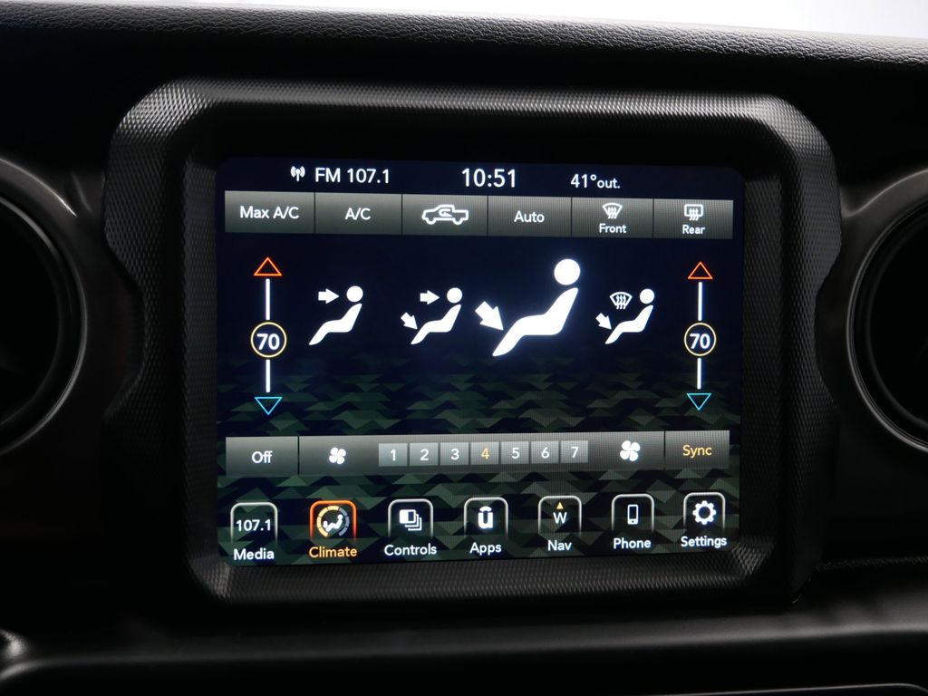 2021 Jeep Gladiator Sport 29