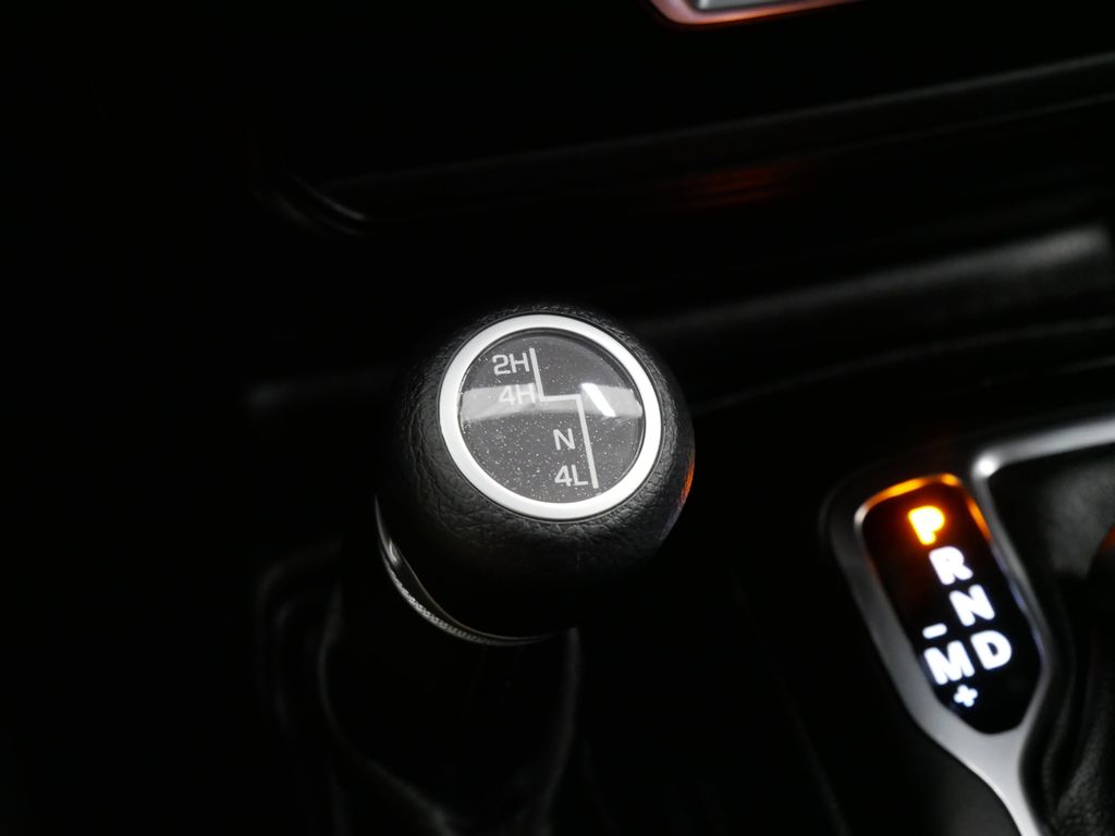 2021 Jeep Gladiator Sport 35