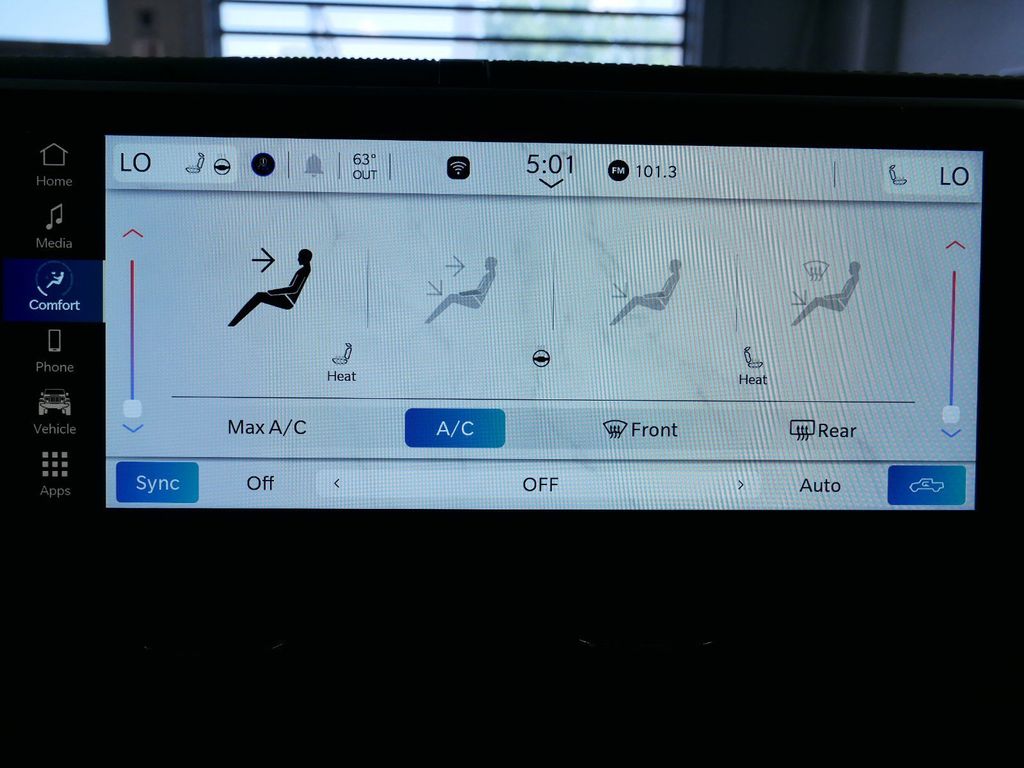 Thumbnail: 2024 Jeep Gladiator - 40