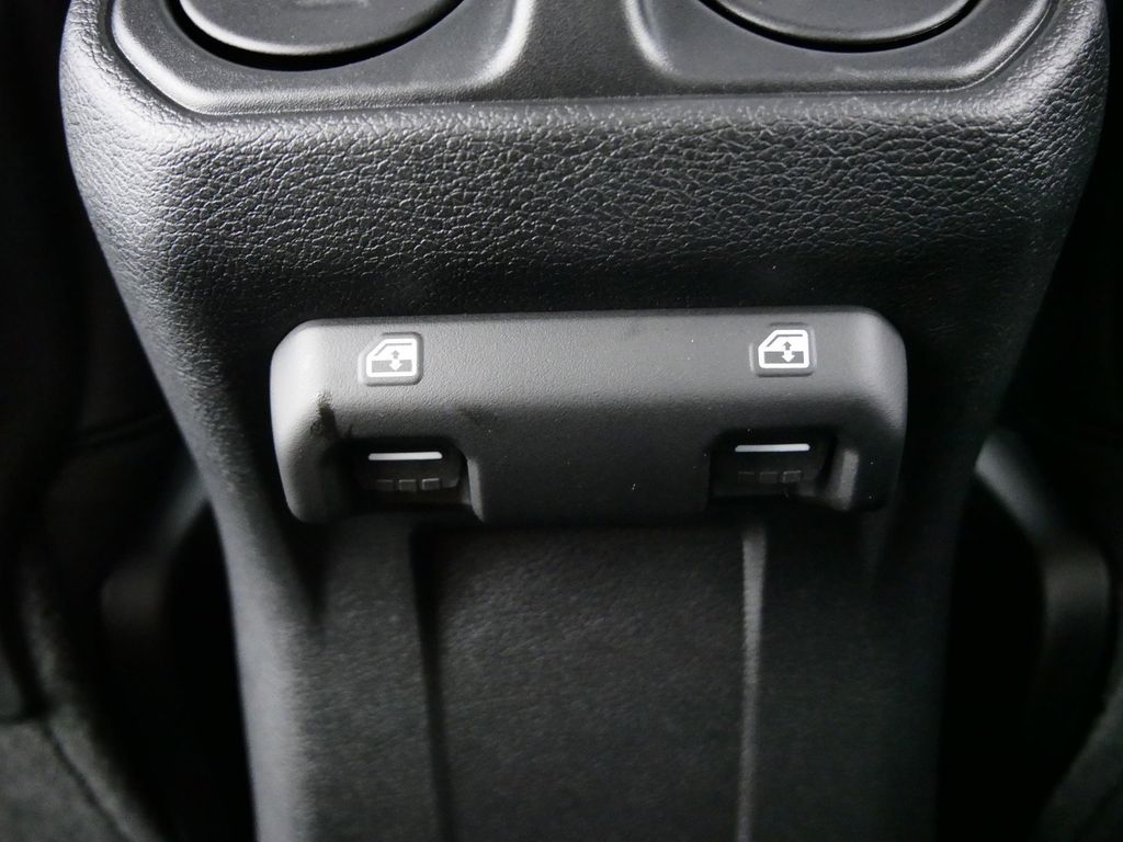 Thumbnail: 2024 Jeep Gladiator - 29