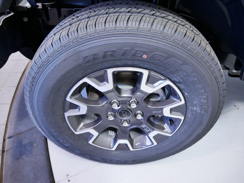 Thumbnail: 2024 Jeep Gladiator - 23