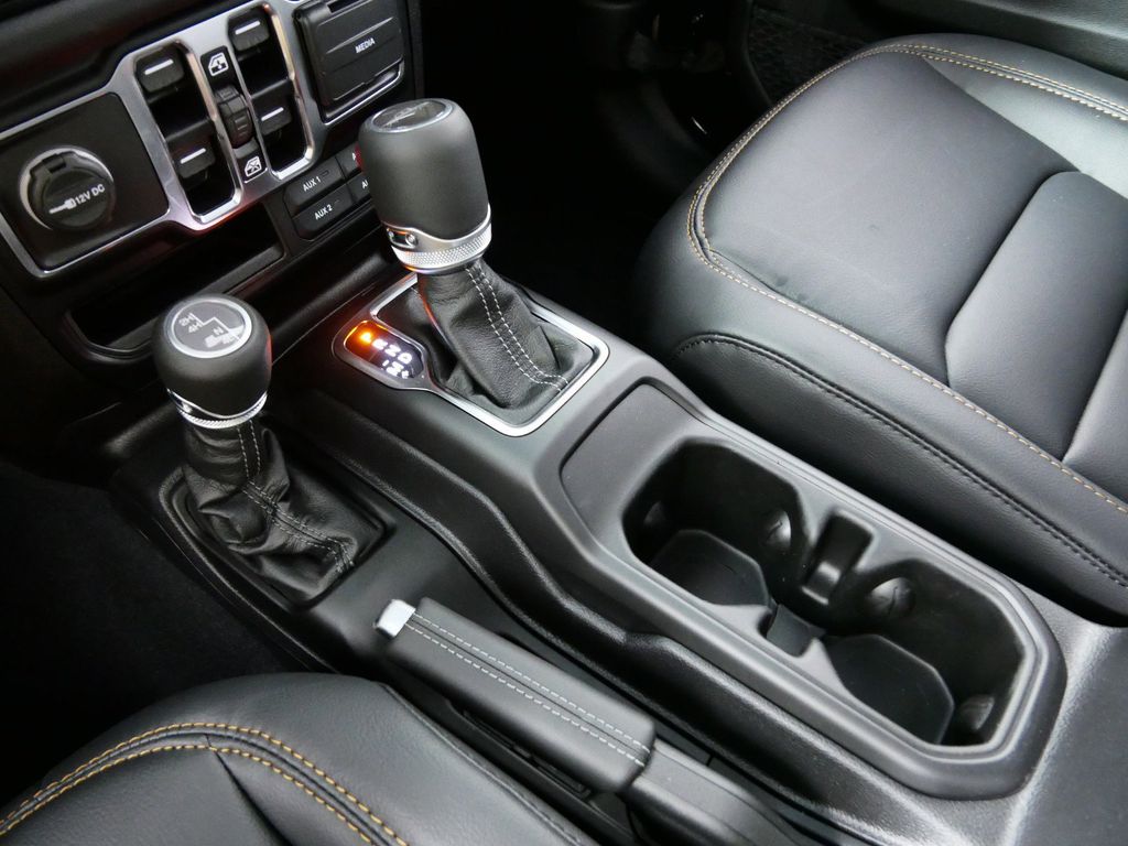 Thumbnail: 2024 Jeep Gladiator - 13