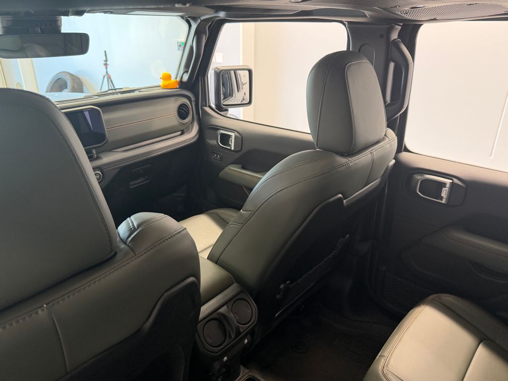 Thumbnail: 2024 Jeep Gladiator - 13