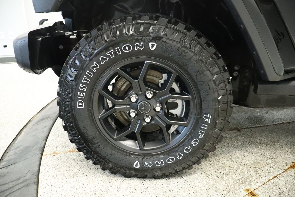 Thumbnail: 2026 Jeep Gladiator - 8