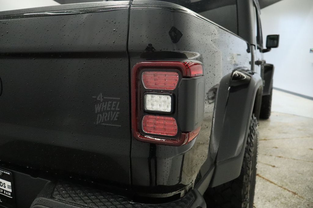 Thumbnail: 2026 Jeep Gladiator - 30