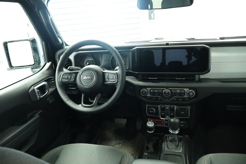 Thumbnail: 2026 Jeep Gladiator - 9