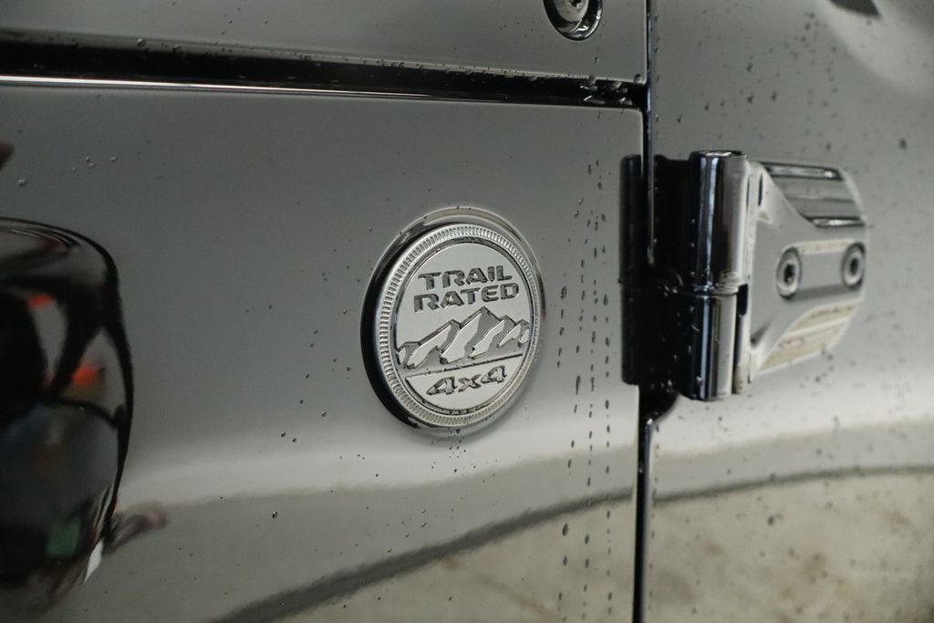 Thumbnail: 2026 Jeep Gladiator - 27