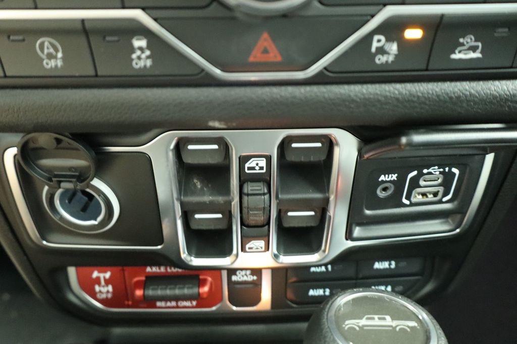 Thumbnail: 2026 Jeep Gladiator - 39