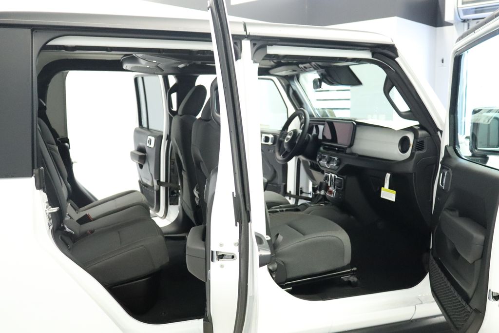 Thumbnail: 2026 Jeep Gladiator - 2