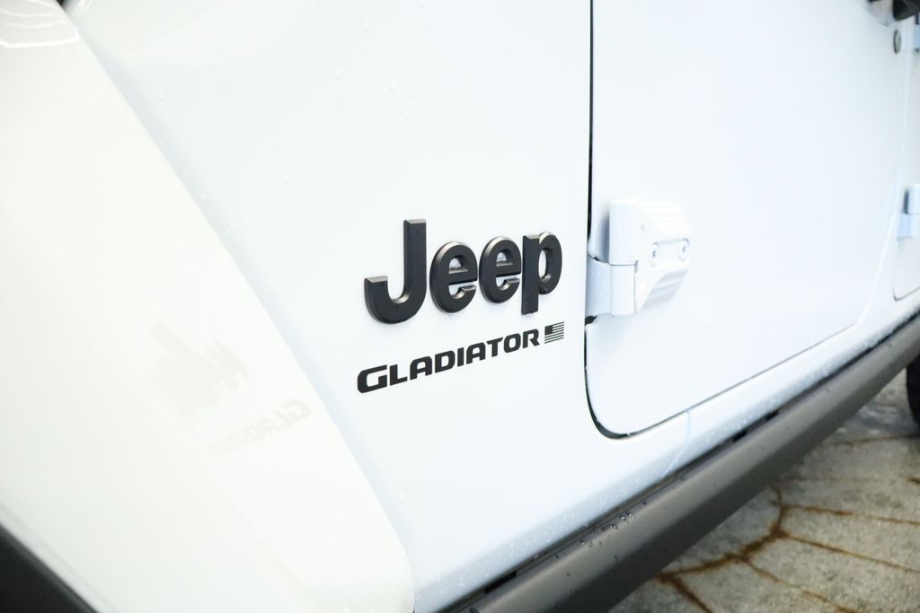 Thumbnail: 2026 Jeep Gladiator - 22