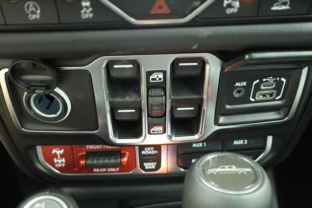 Thumbnail: 2026 Jeep Gladiator - 38