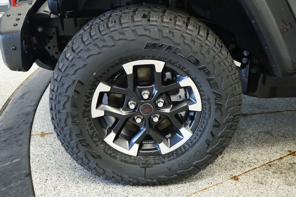 Thumbnail: 2026 Jeep Gladiator - 8