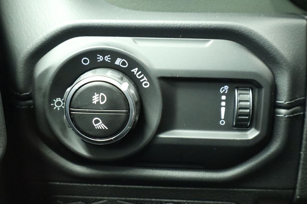Thumbnail: 2026 Jeep Gladiator - 41