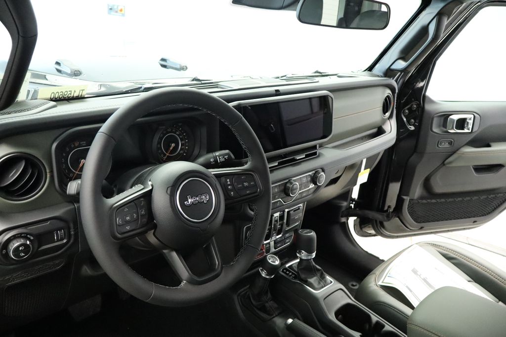 Thumbnail: 2026 Jeep Gladiator - 2