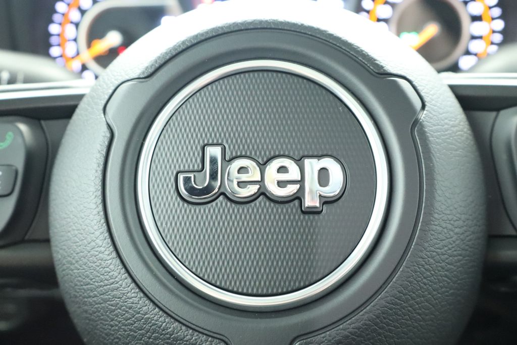 Thumbnail: 2026 Jeep Gladiator - 44