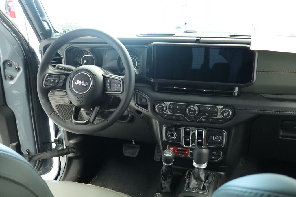 Thumbnail: 2026 Jeep Gladiator - 12