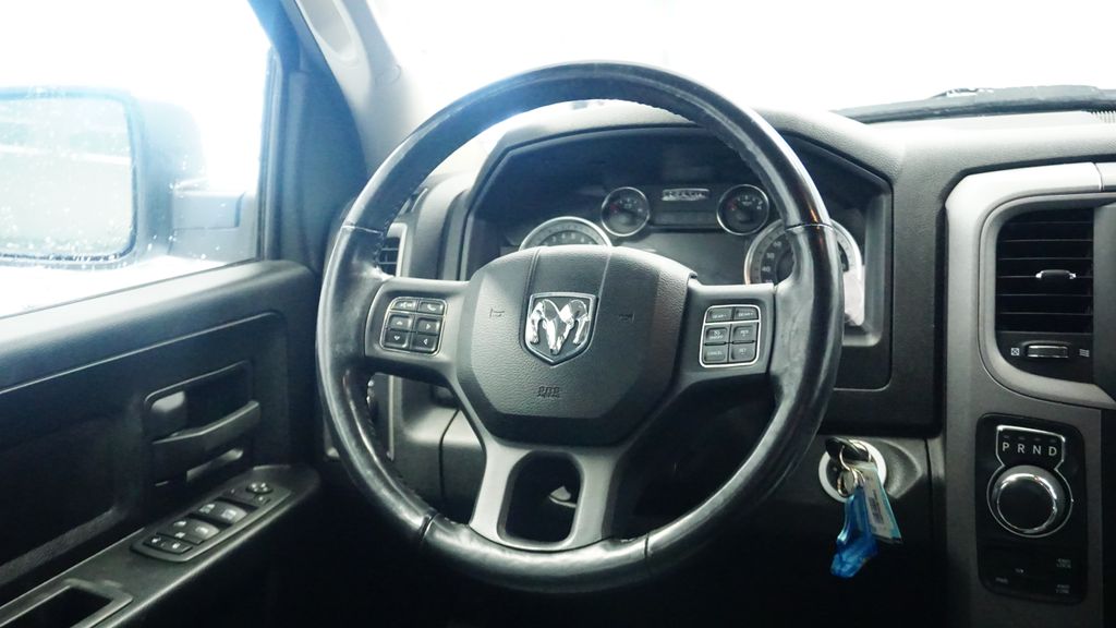 Thumbnail: 2022 RAM 1500 - 9