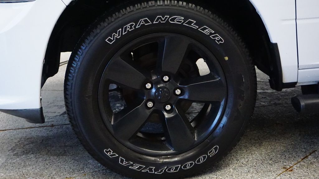 Thumbnail: 2022 RAM 1500 - 8