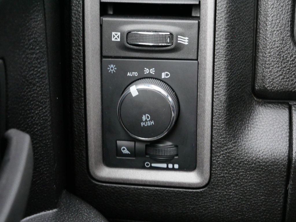 Thumbnail: 2022 RAM 1500 - 25