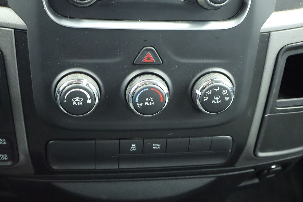 Thumbnail: 2018 RAM 1500 - 38