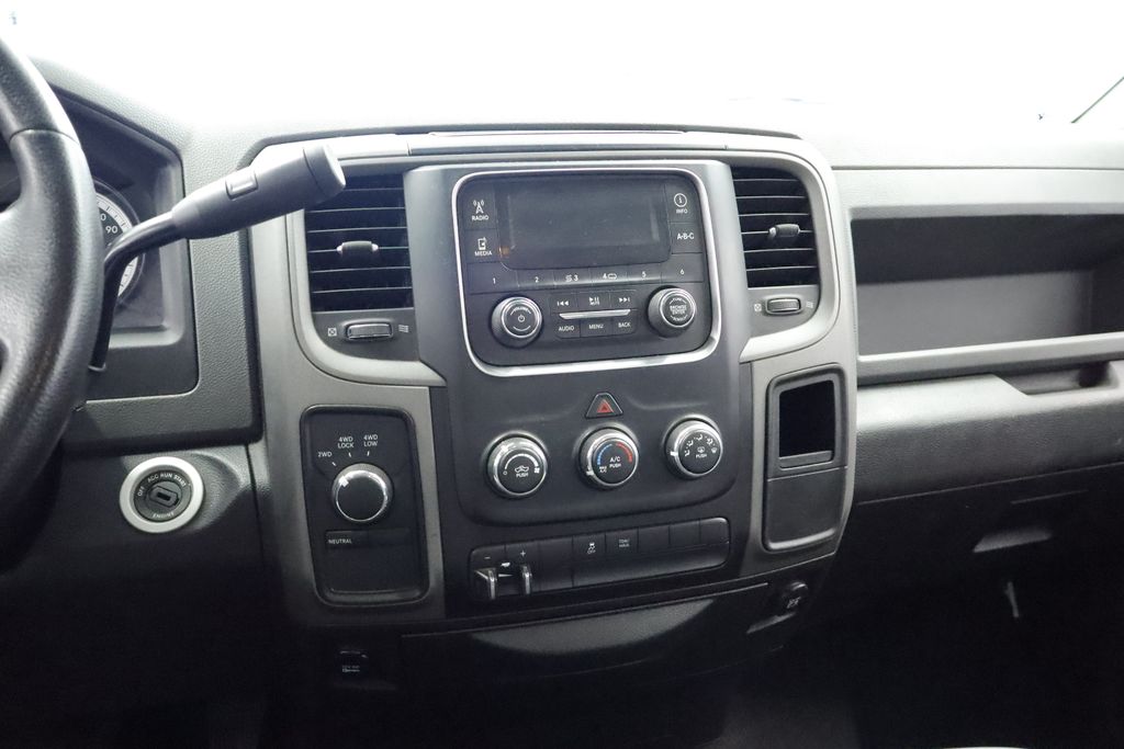 Thumbnail: 2014 RAM 1500 - 14