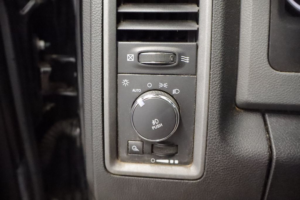 Thumbnail: 2014 RAM 1500 - 23