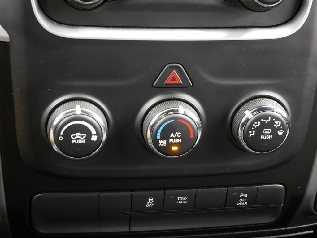 2022 RAM 1500 Warlock 34