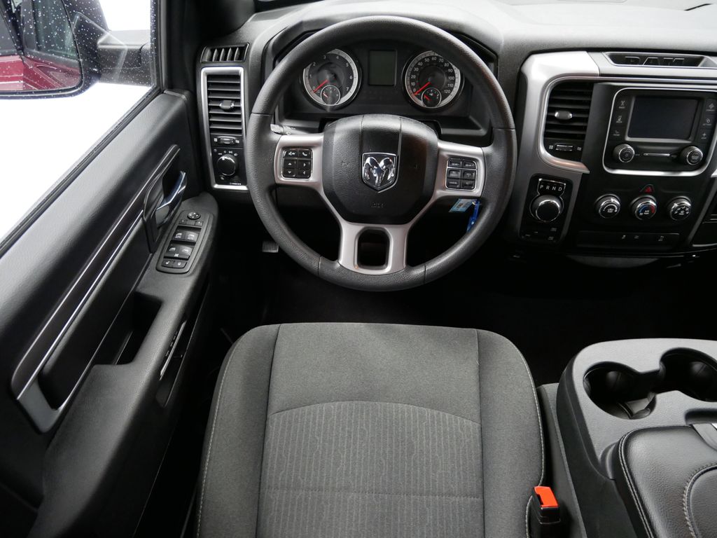 2022 RAM 1500 Warlock 8