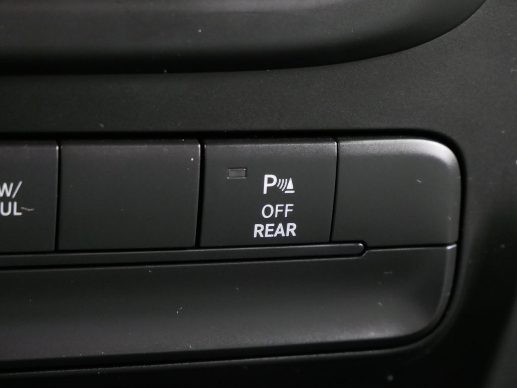 2022 RAM 1500 Warlock 38