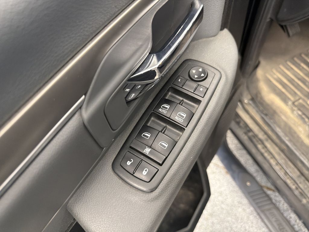 Thumbnail: 2014 RAM 1500 - 25