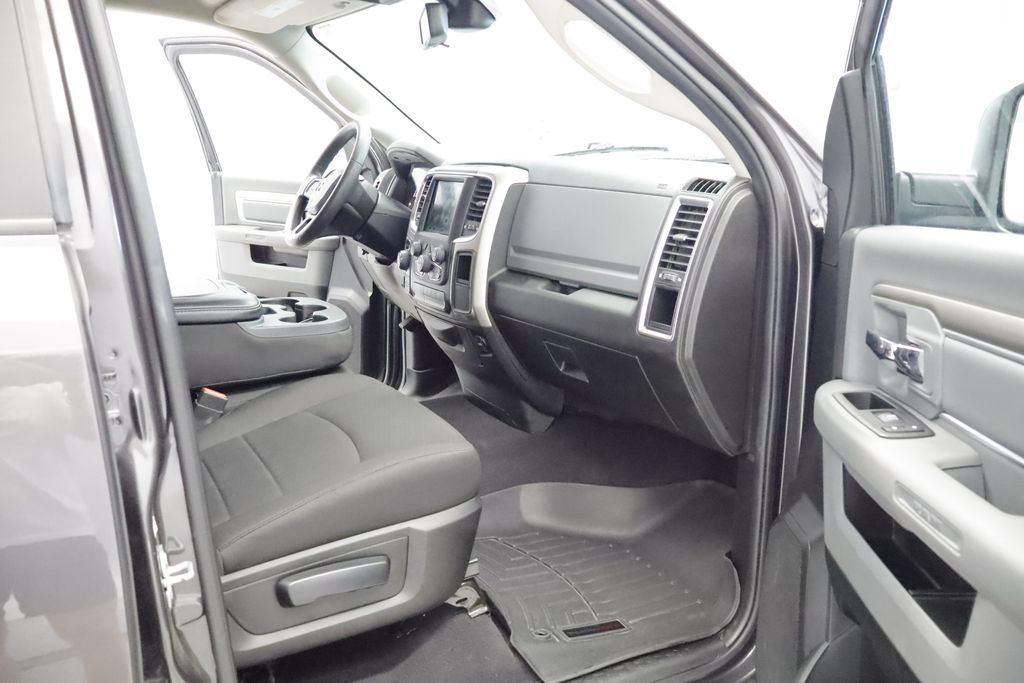 Thumbnail: 2019 RAM 1500 - 31