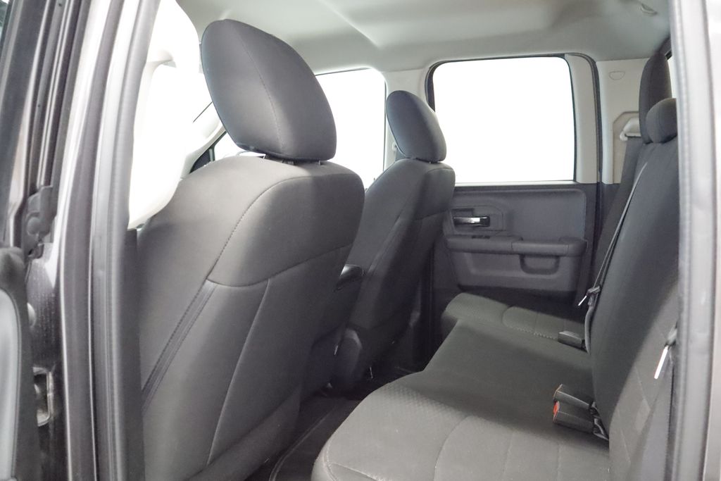 Thumbnail: 2019 RAM 1500 - 10