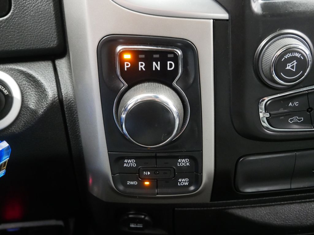 2019 RAM 1500 SLT 35