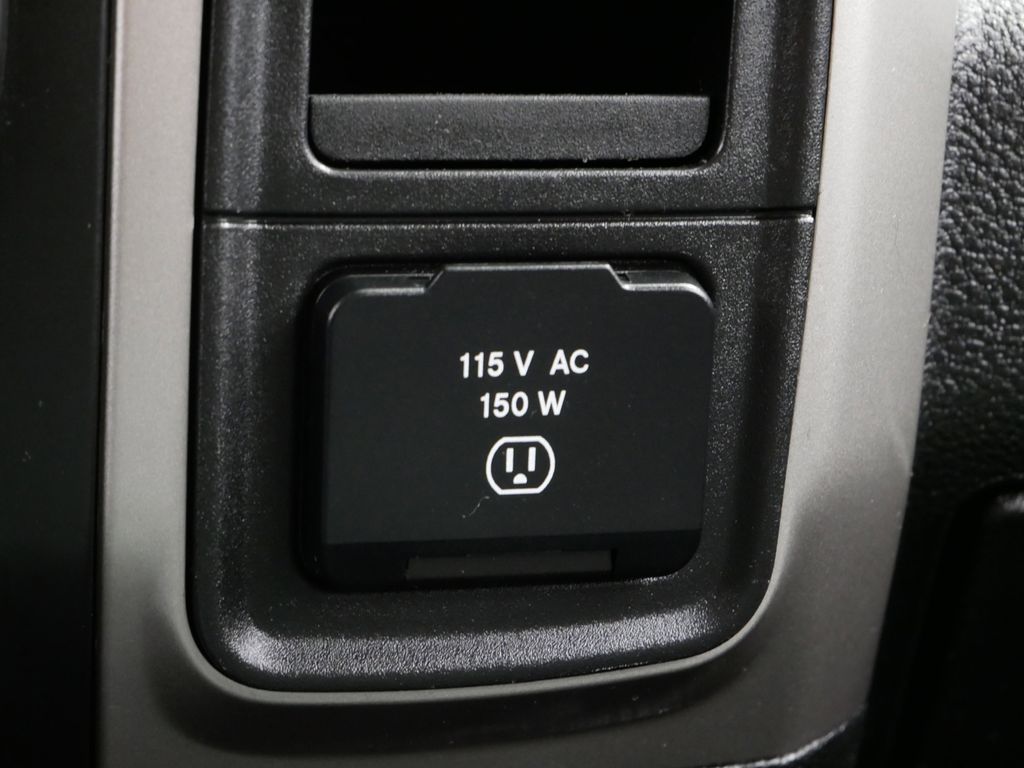 2019 RAM 1500 SLT 37