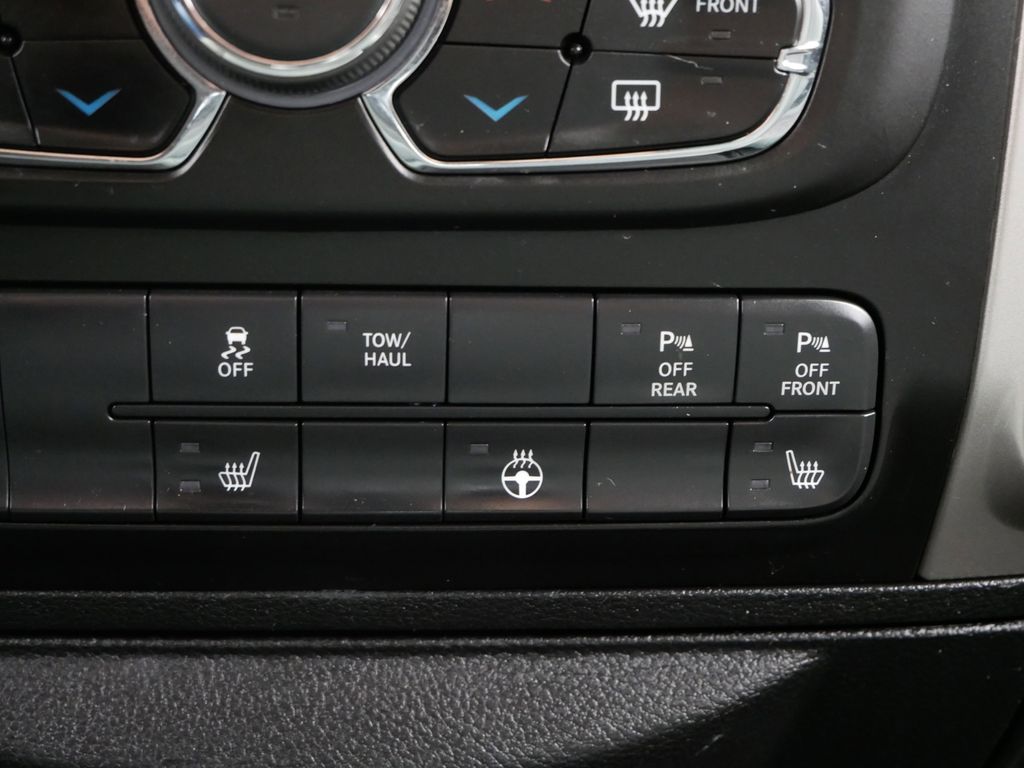 2019 RAM 1500 SLT 36