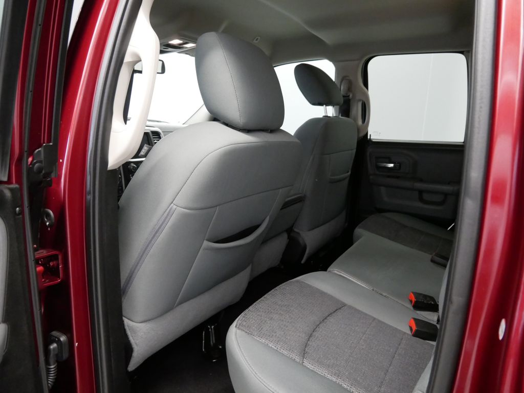 2019 RAM 1500 SLT 12