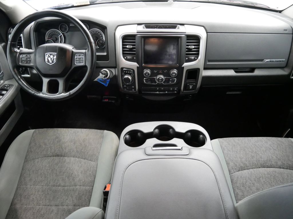 2019 RAM 1500 SLT 13