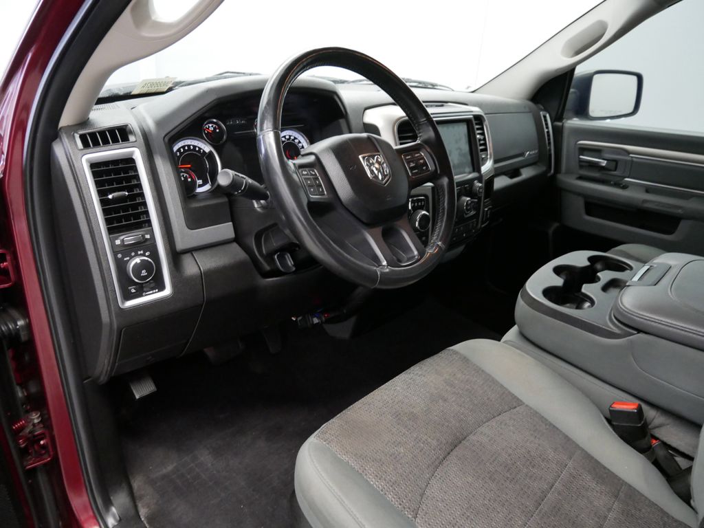 2019 RAM 1500 SLT 2