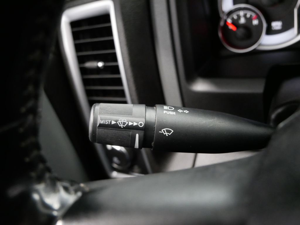 2019 RAM 1500 SLT 16