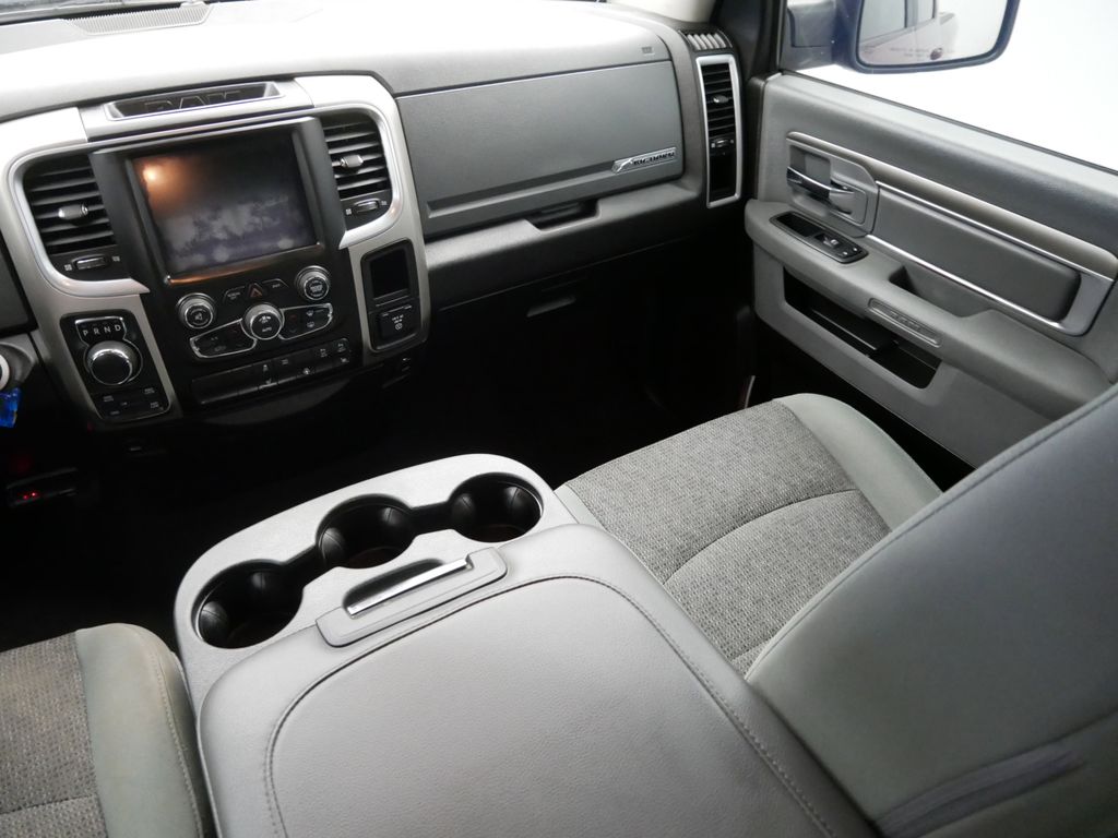 2019 RAM 1500 SLT 14