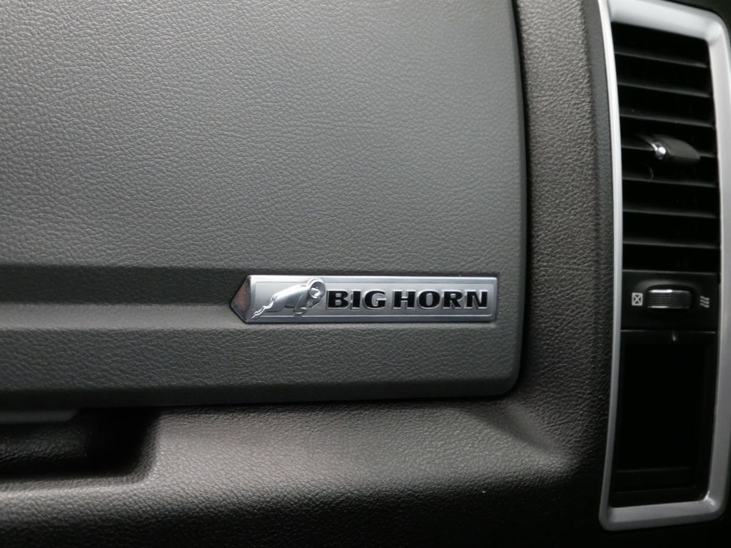 2019 RAM 1500 SLT 41