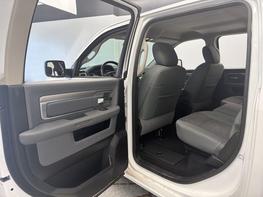 Thumbnail: 2019 RAM 1500 - 30