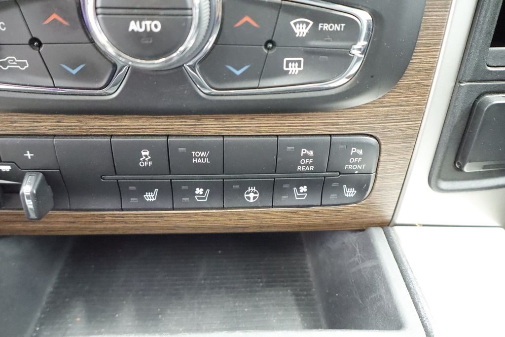 Thumbnail: 2017 RAM 1500 - 23