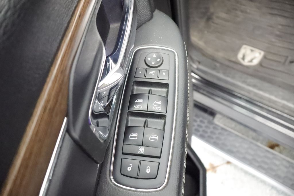 Thumbnail: 2017 RAM 1500 - 21