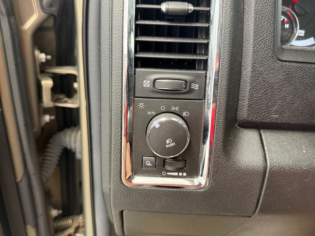 Thumbnail: 2013 RAM 1500 - 25