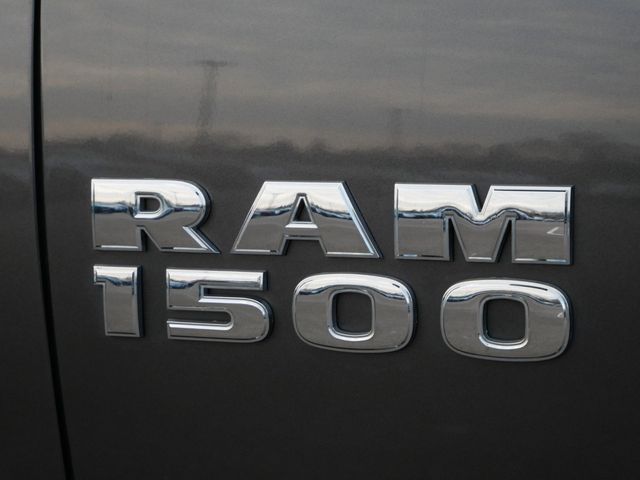 2014 RAM 1500 Laramie 49