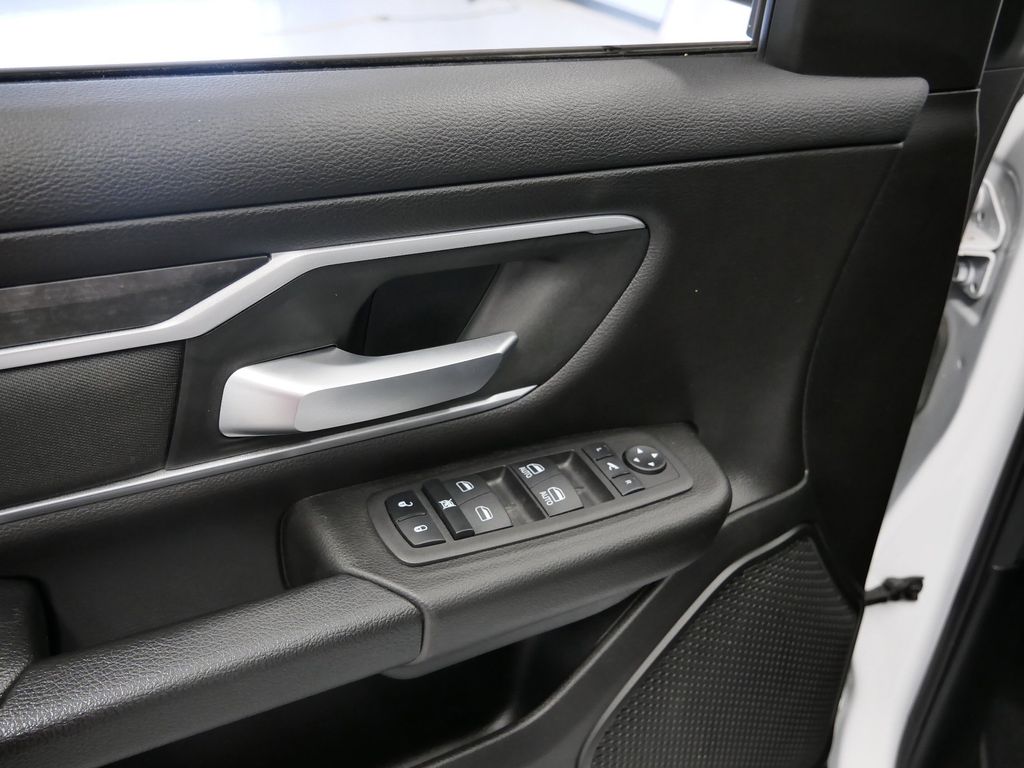 Thumbnail: 2023 RAM 1500 - 18